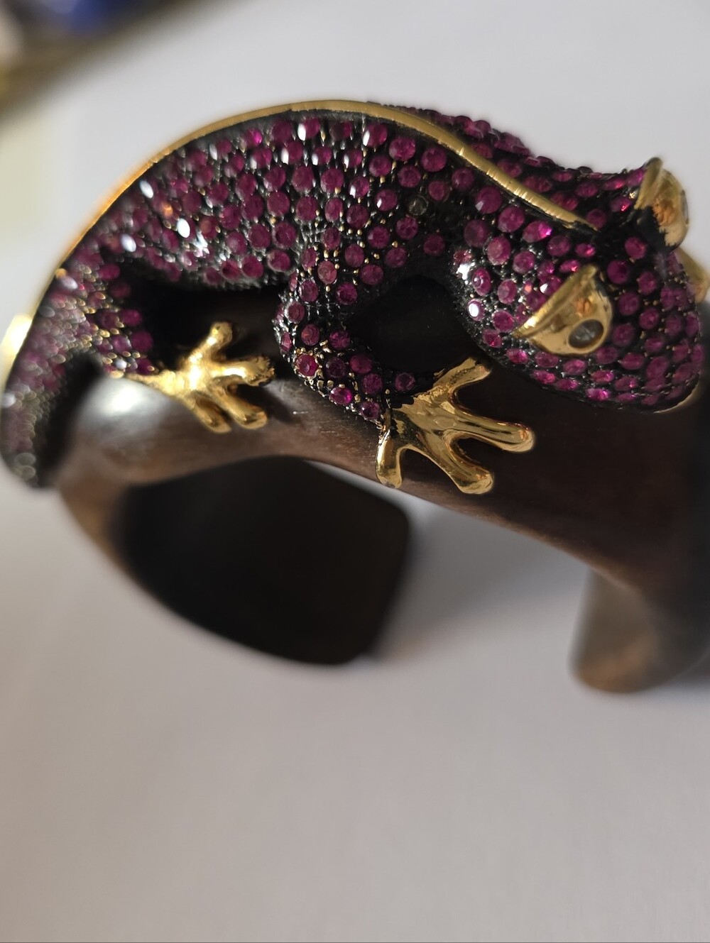 Roberto Cavalli - Gold-Tone Pink Crystal Gecko Cuff Bracelet - Picture 3 of 15